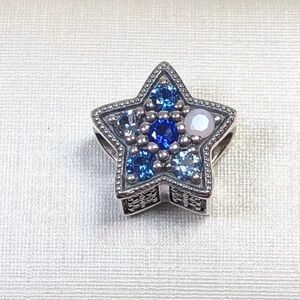 Pandora star charm